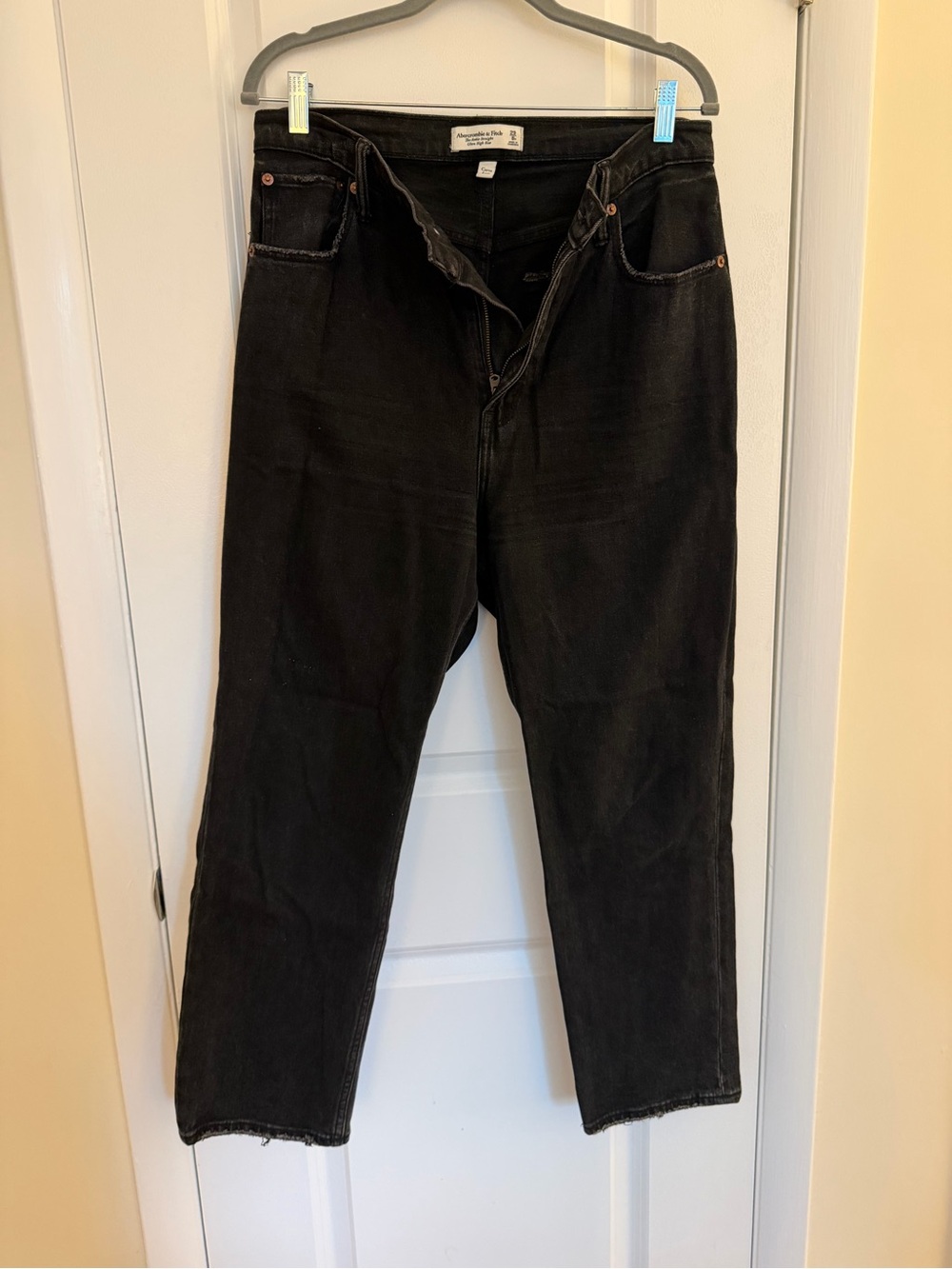 Abercrombie & Fitch Women’s Ankle Straight Ultra High Rise Curve Love